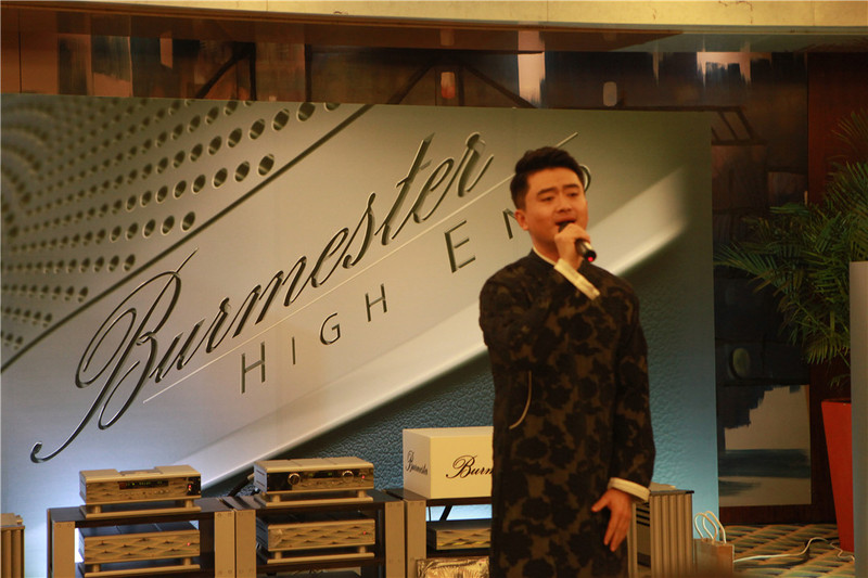 曲艺名家现场表演.jpg